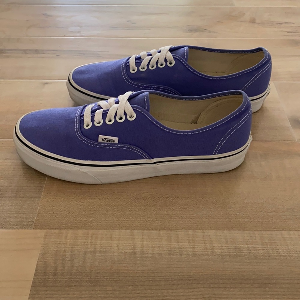 VANS Authentic purple 7.5, 9